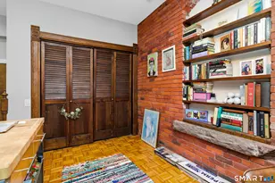 1 Linden Pl, Hartford, CT 06106 - Photo 9