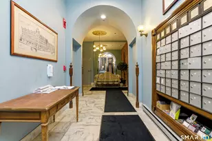 1 Linden Pl, Hartford, CT 06106 - Photo 5