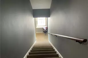 1 Russell St, Middletown, CT 06457 - Photo 7