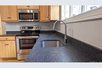 35 Graves Avenue, Guilford, CT 06437 - Photo 13