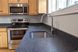 35 Graves Ave, Guilford, CT 06437 - Photo 13