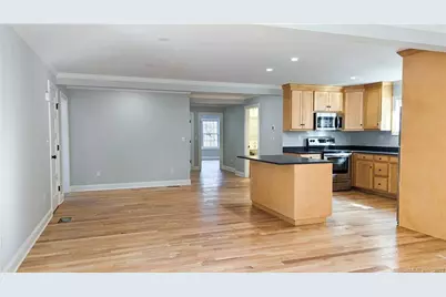 35 Graves Avenue, Guilford, CT 06437 - Photo 7