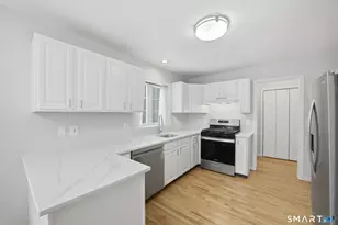 7 Dora St, Stamford, CT 06902 - Photo 7