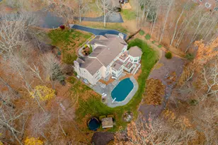 723 Laurie Ln, Orange, CT 06477 - Photo 39