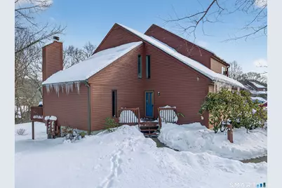 97 West Main Street #APT 36, East Lyme, CT 06357 - Photo 1