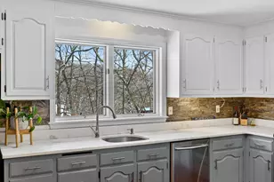 97 W Main St, East Lyme, CT 06357 - Photo 13