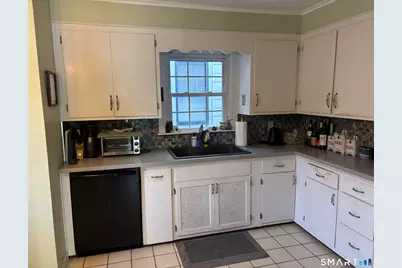 150 Thames Street, New London, CT 06320 - Photo 9