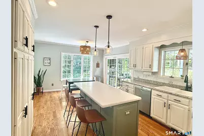 117 North Saddle Ridge, Simsbury, CT 06092 - Photo 9