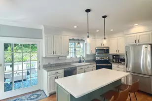 117 N Saddle Rdg, Simsbury, CT 06092 - Photo 11