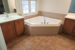 158 Sterling Dr, Newington, CT 06111 - Photo 9