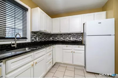 800 Seaview Avenue #800-1, Bridgeport, CT 06607 - Photo 9