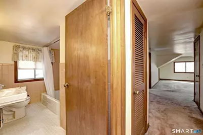 26 Hill Street, Milford, CT 06460 - Photo 33