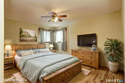 26 Hill Street, Milford, CT 06460 - Photo 21