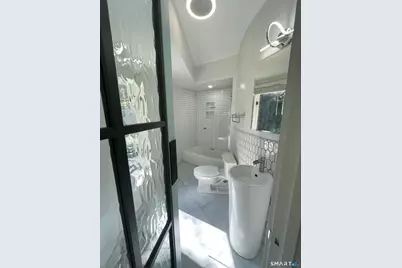 2177 Cross Highway, Fairfield, CT 06824 - Photo 19