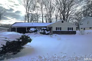 12 Collins Dr, West Haven, CT 06516 - Photo 5