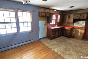 12 Collins Dr, West Haven, CT 06516 - Photo 13