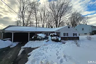 12 Collins Dr, West Haven, CT 06516 - Photo 7