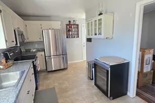 74 Clark Ln, Waterford, CT 06385 - Photo 7