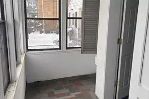 73 Pixlee Pl, Bridgeport, CT 06610 - Photo 11