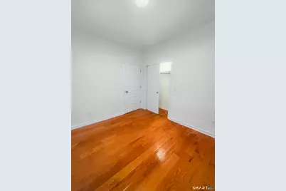 1042 Iranistan Avenue, Bridgeport, CT 06604 - Photo 9