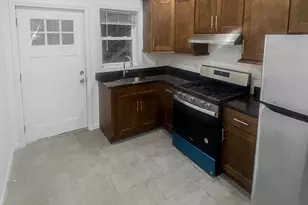 1042 Iranistan Ave, Bridgeport, CT 06604 - Photo 5