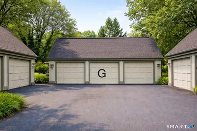 576 Heritage Village #D, Southbury, CT 06488 - Photo 3