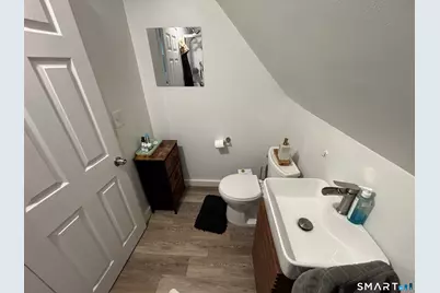 8 Jetland Place, Bridgeport, CT 06605 - Photo 27