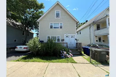 8 Jetland Place, Bridgeport, CT 06605 - Photo 1