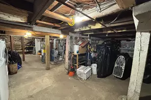 8 Jetland Pl, Bridgeport, CT 06605 - Photo 31