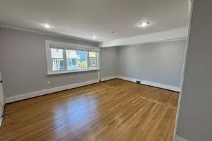 8 Jetland Pl, Bridgeport, CT 06605 - Photo 21