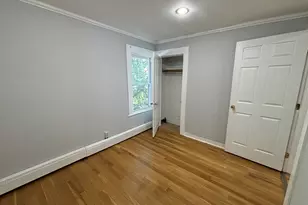 8 Jetland Pl, Bridgeport, CT 06605 - Photo 19