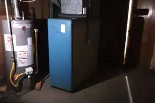 614 Bishop Ave, Bridgeport, CT 06610 - Photo 9