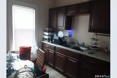 614 Bishop Avenue, Bridgeport, CT 06610 - Photo 5