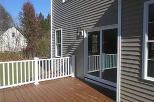 823A Stone Rd, Windsor, CT 06095 - Photo 5