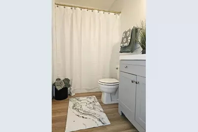 975 Meriden Road #APT 11, Waterbury, CT 06705 - Photo 21