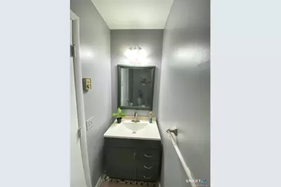 19 Somers Street #A3, Danbury, CT 06810 - Photo 9