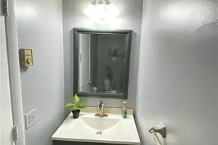 19 Somers St, Danbury, CT 06810 - Photo 9