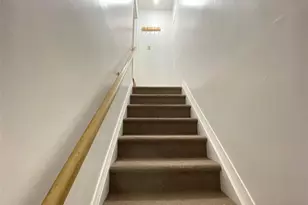 19 Somers St, Danbury, CT 06810 - Photo 17