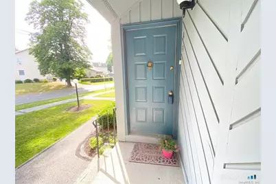 19 Somers Street #A3, Danbury, CT 06810 - Photo 3