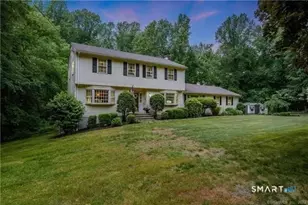 95 Wildwood Dr, Stratford, CT 06615 - Photo 25
