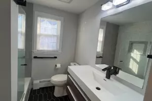 8 Parkland Pl, Milford, CT 06460 - Photo 23