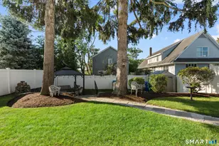 81 Peck St, Stratford, CT 06614 - Photo 33
