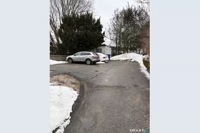 11 Fox Street, Waterbury, CT 06708 - Photo 9