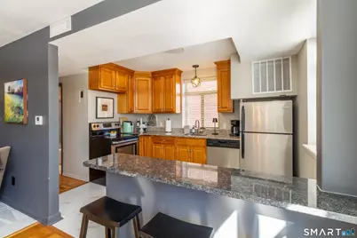 30 Outlook Avenue #APT 104, West Hartford, CT 06119 - Photo 13