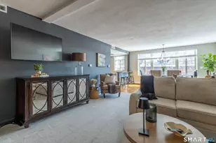 30 Outlook Ave, West Hartford, CT 06119 - Photo 9