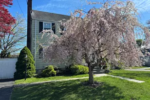11 Fairlea Ave, Stratford, CT 06614 - Photo 3