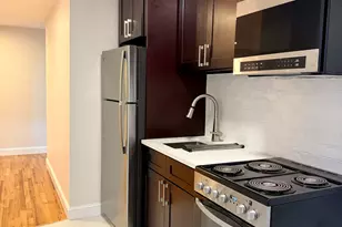 105 Cleveland Ave, Bridgeport, CT 06606 - Photo 3