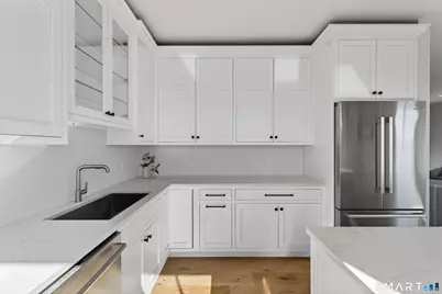 185 Main Street #APT 301, East Lyme, CT 06357 - Photo 11