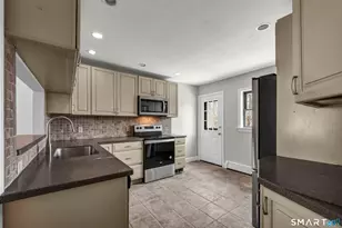 4 Copper Ridge Cir, Guilford, CT 06437 - Photo 11