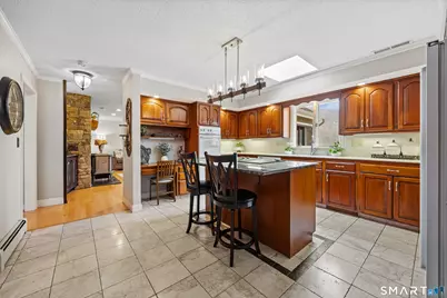 886 Maribou Court, Cheshire, CT 06410 - Photo 3